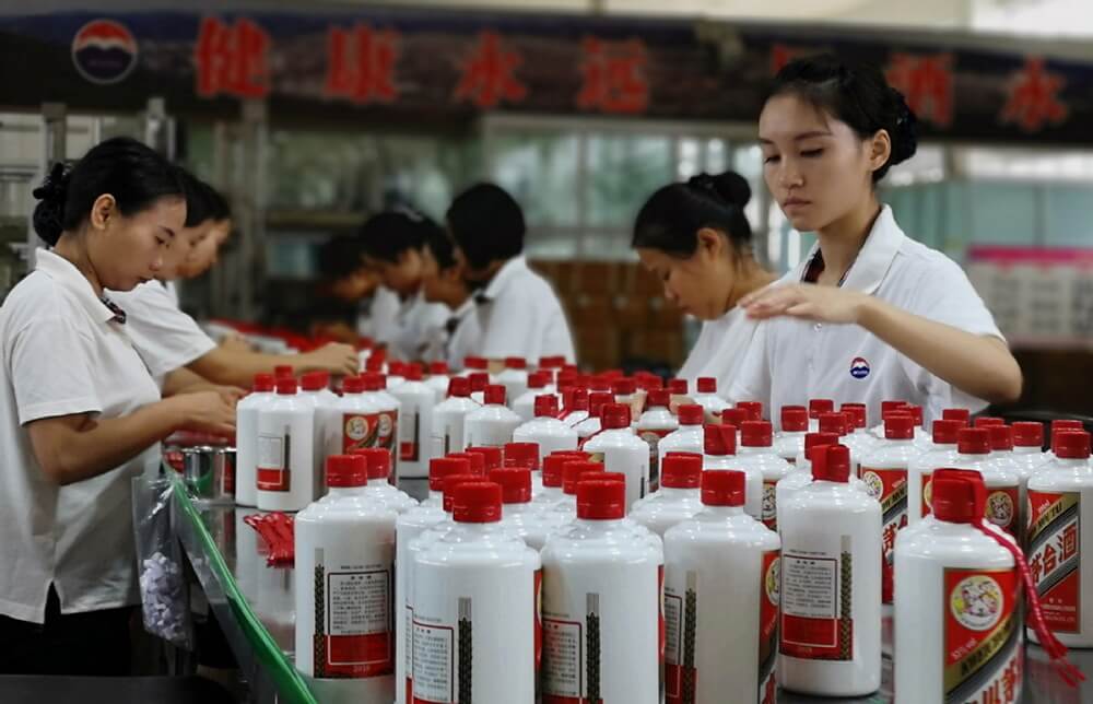 Производство бутылок Мао Тай в Китае